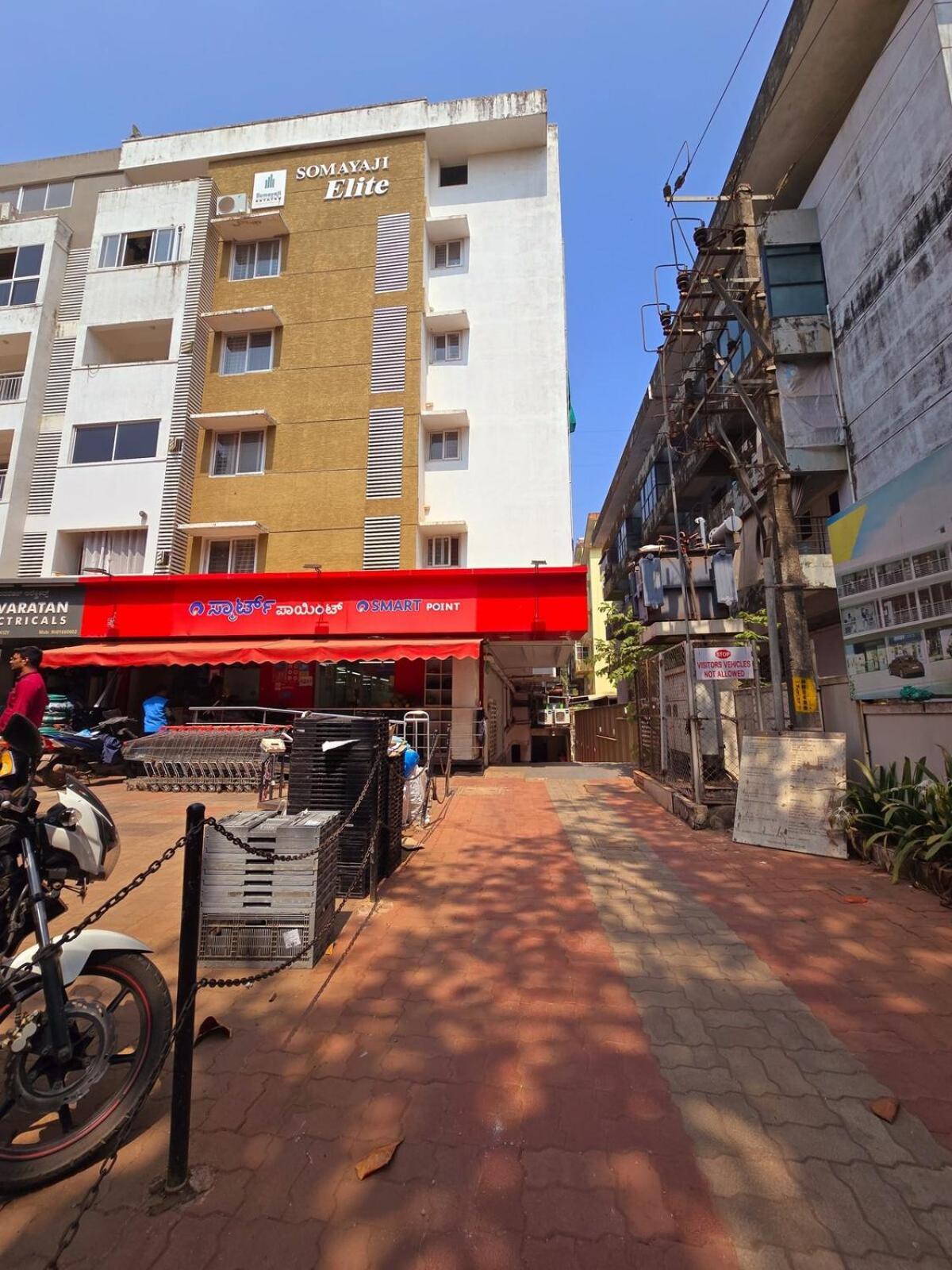 Appartamento Cozy Apt Easy Access - Groceries & Transport Mangalore Esterno foto